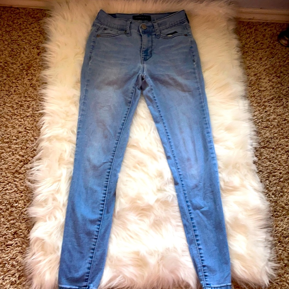 aéropostale jeans (no rips)